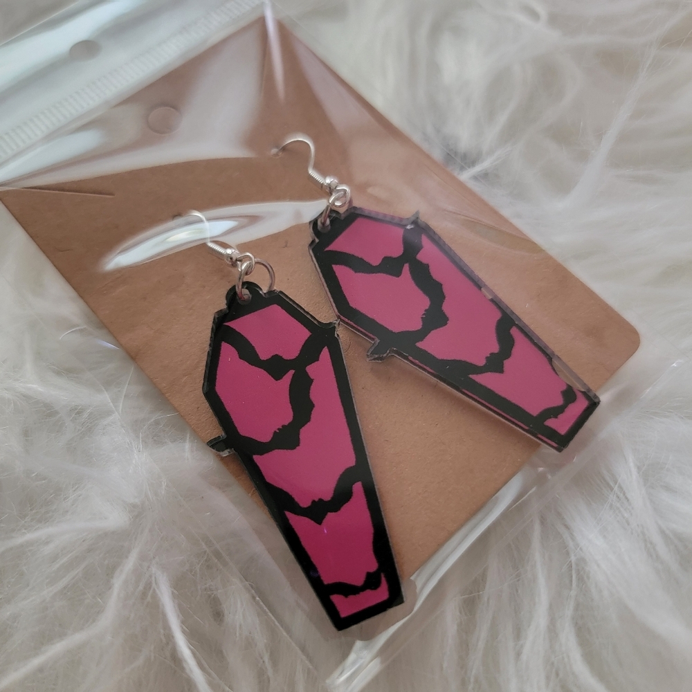👻8 Final!! Pink and Black Coffin Earrings